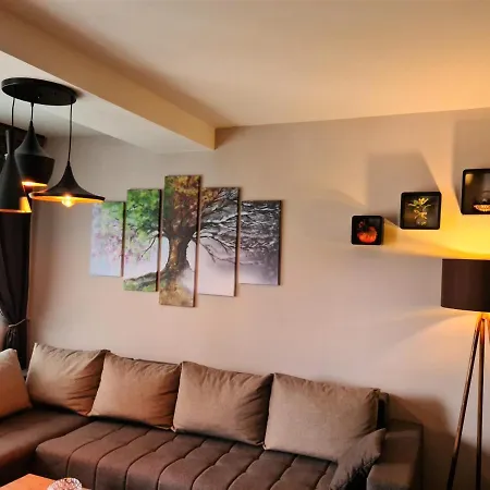 公寓 Four Seasons *