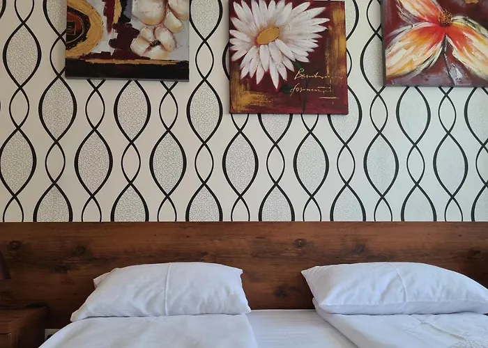 Four Seasons * 즐라티보