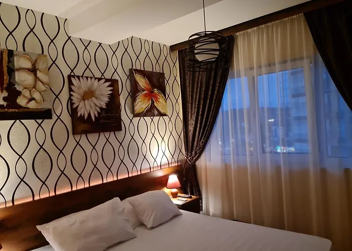 Four Seasons * 즐라티보