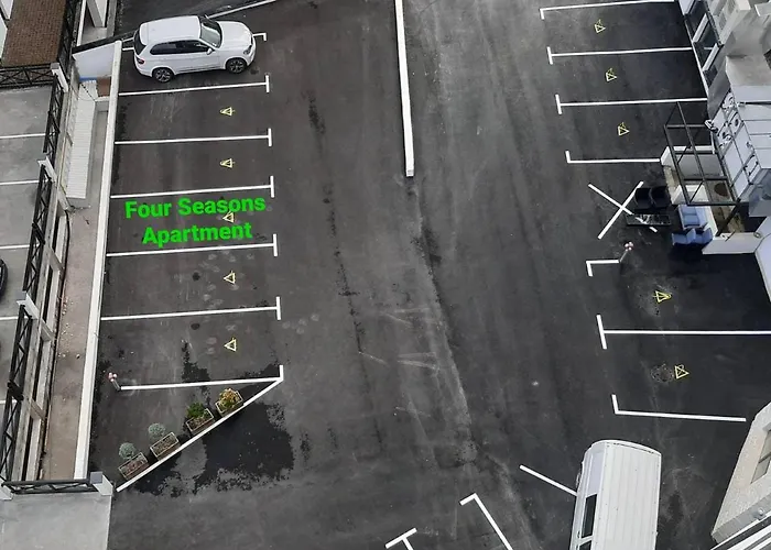 아파트 Four Seasons